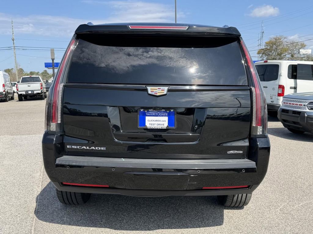 Used 2019 Cadillac Escalade Platinum w/ Escalade Sport Edition image 8
