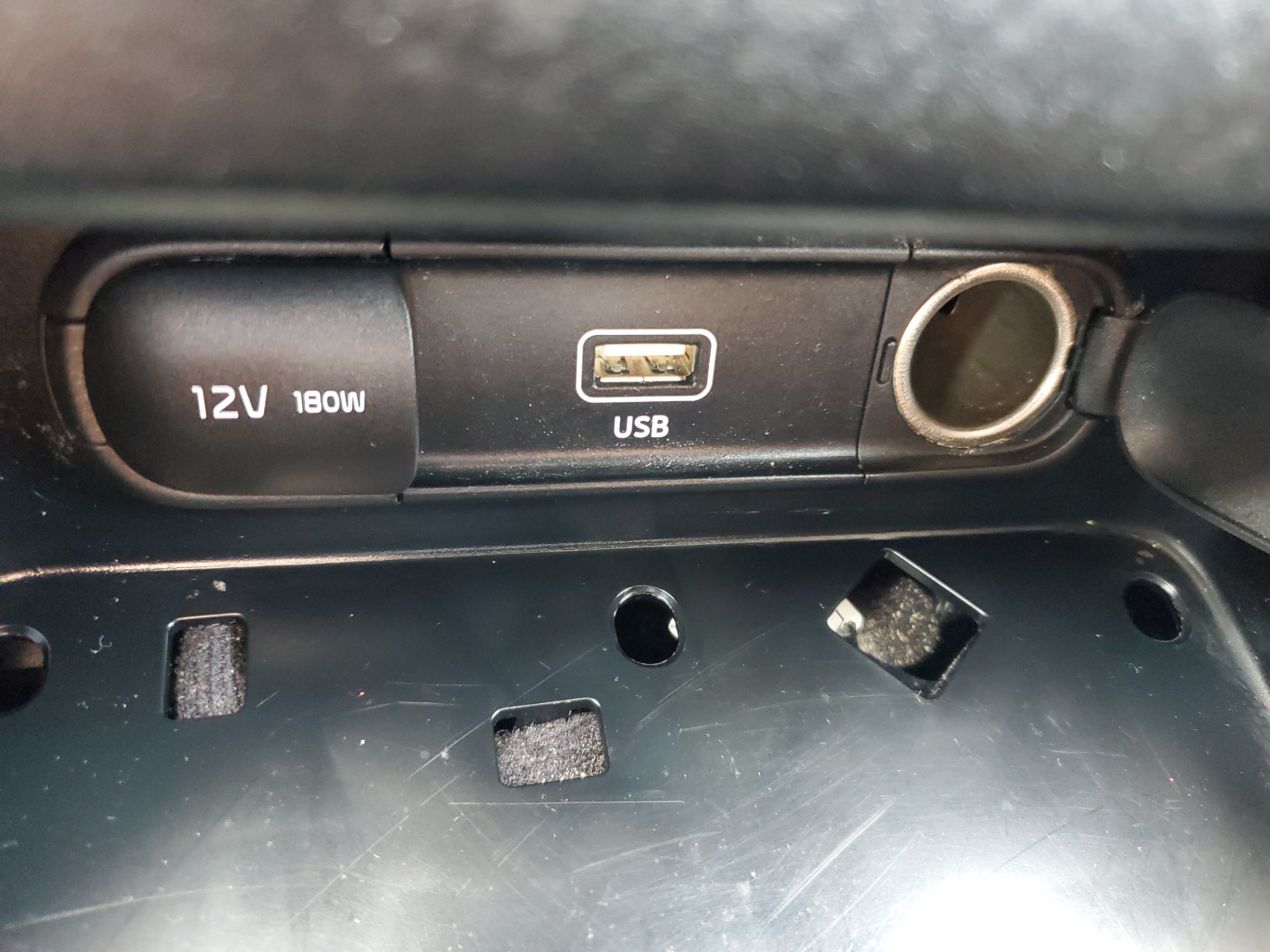 Certified 2022 Kia Forte LXS w/ LXS Technology Package FWD image 21