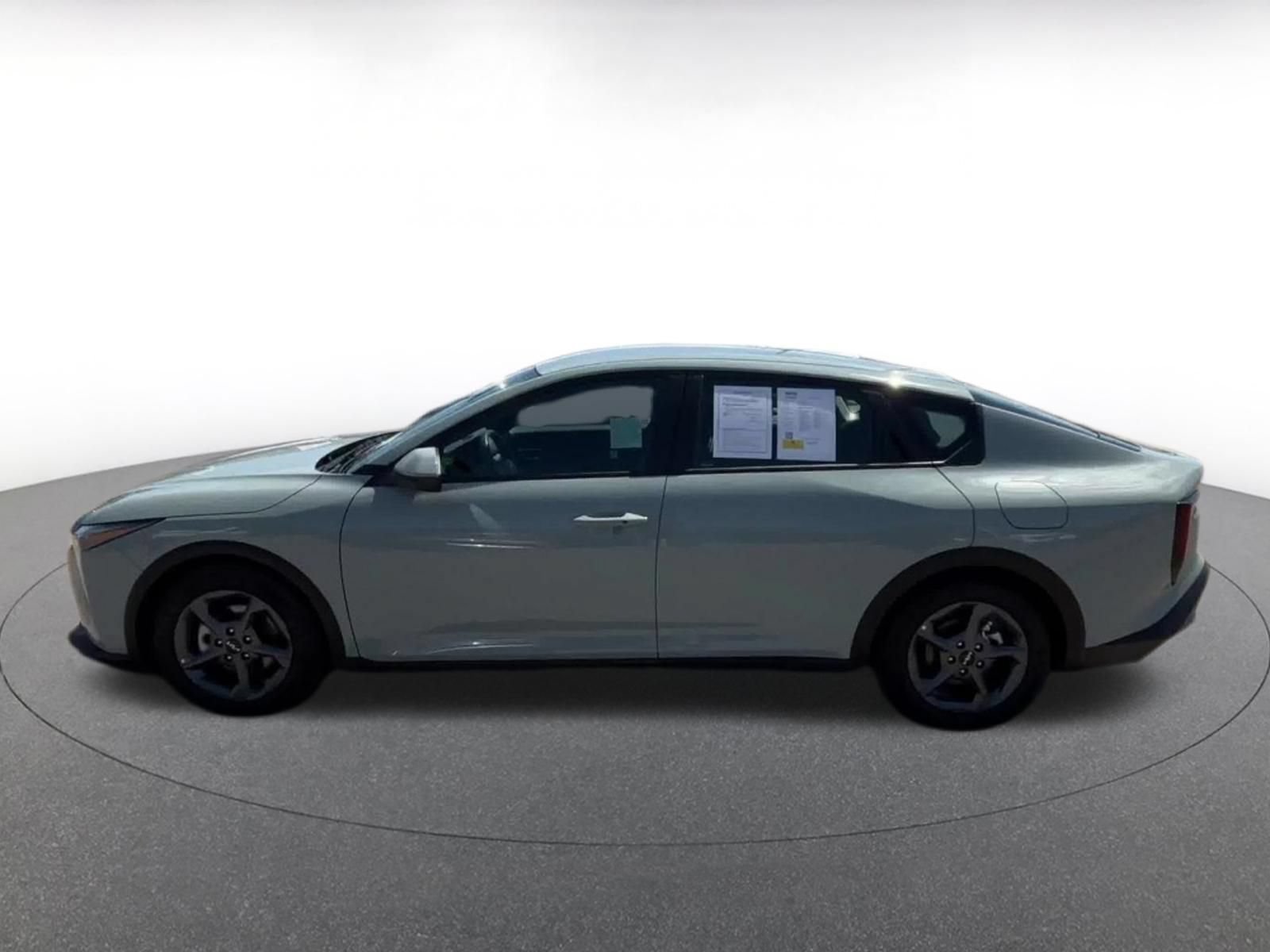Used 2026 Kia K4 FWD image 9