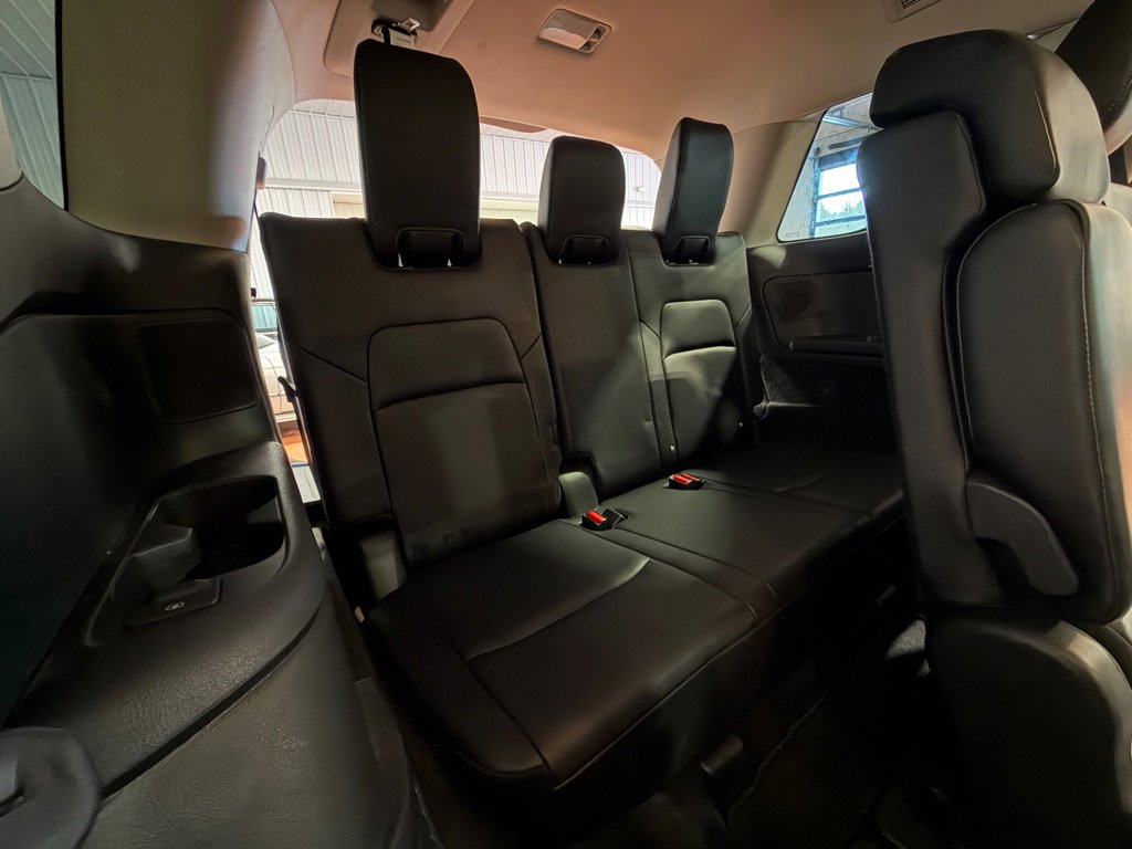 Used 2024 Nissan Pathfinder Platinum w/ Cargo Package image 23