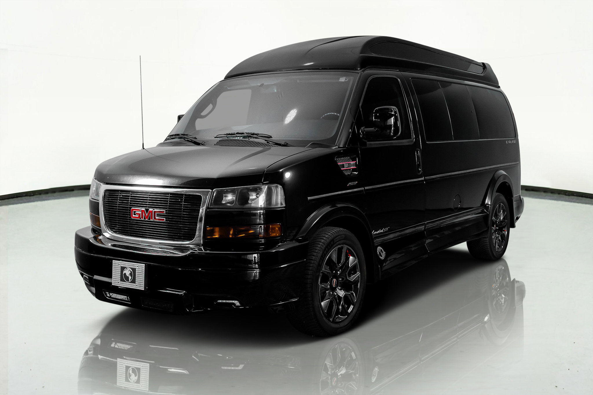 Used 2023 GMC Savana 2500 Conversion Van image 22