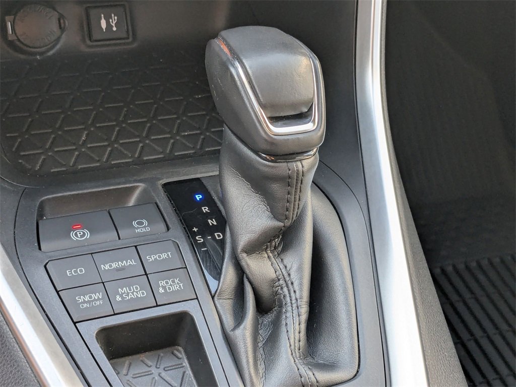 Used 2019 Toyota RAV4 XLE Premium w/ Cold Weather Package image 12