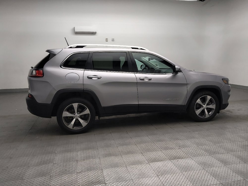 Used 2019 Jeep Cherokee Limited image 10
