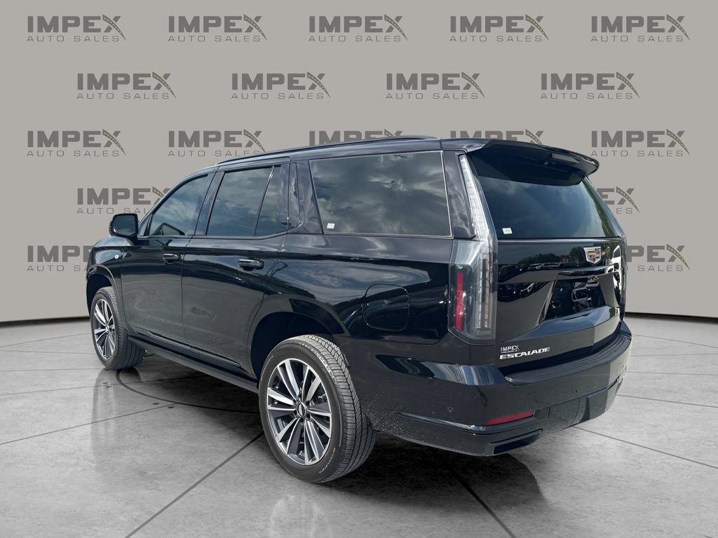 Used 2025 Cadillac Escalade Sport AWD/4WD image 3