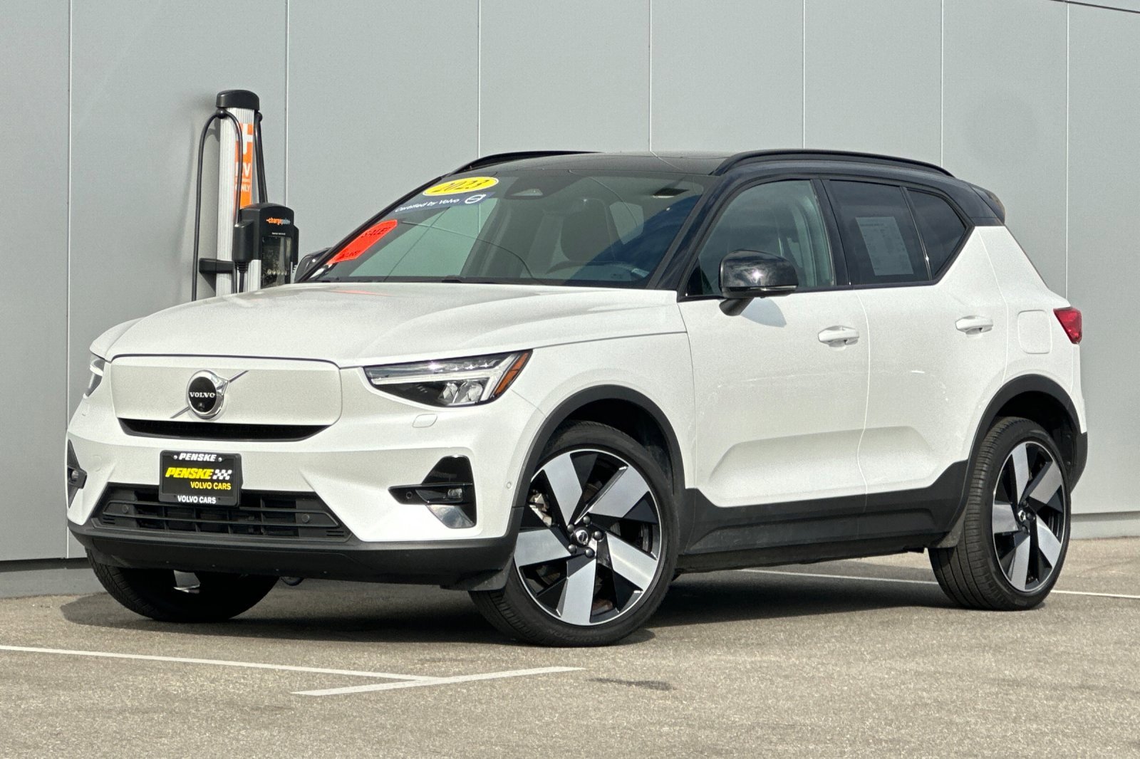 Used 2023 Volvo XC40 Recharge Ultimate