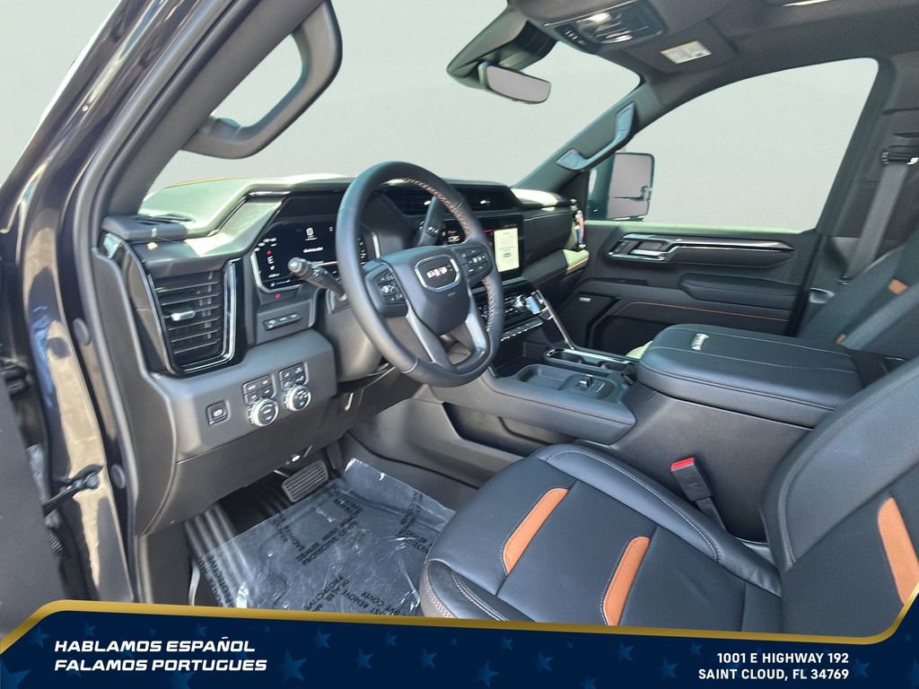 Used 2025 GMC Sierra 2500 AT4 w/ AT4 Premium Plus Package AWD/4WD image 14