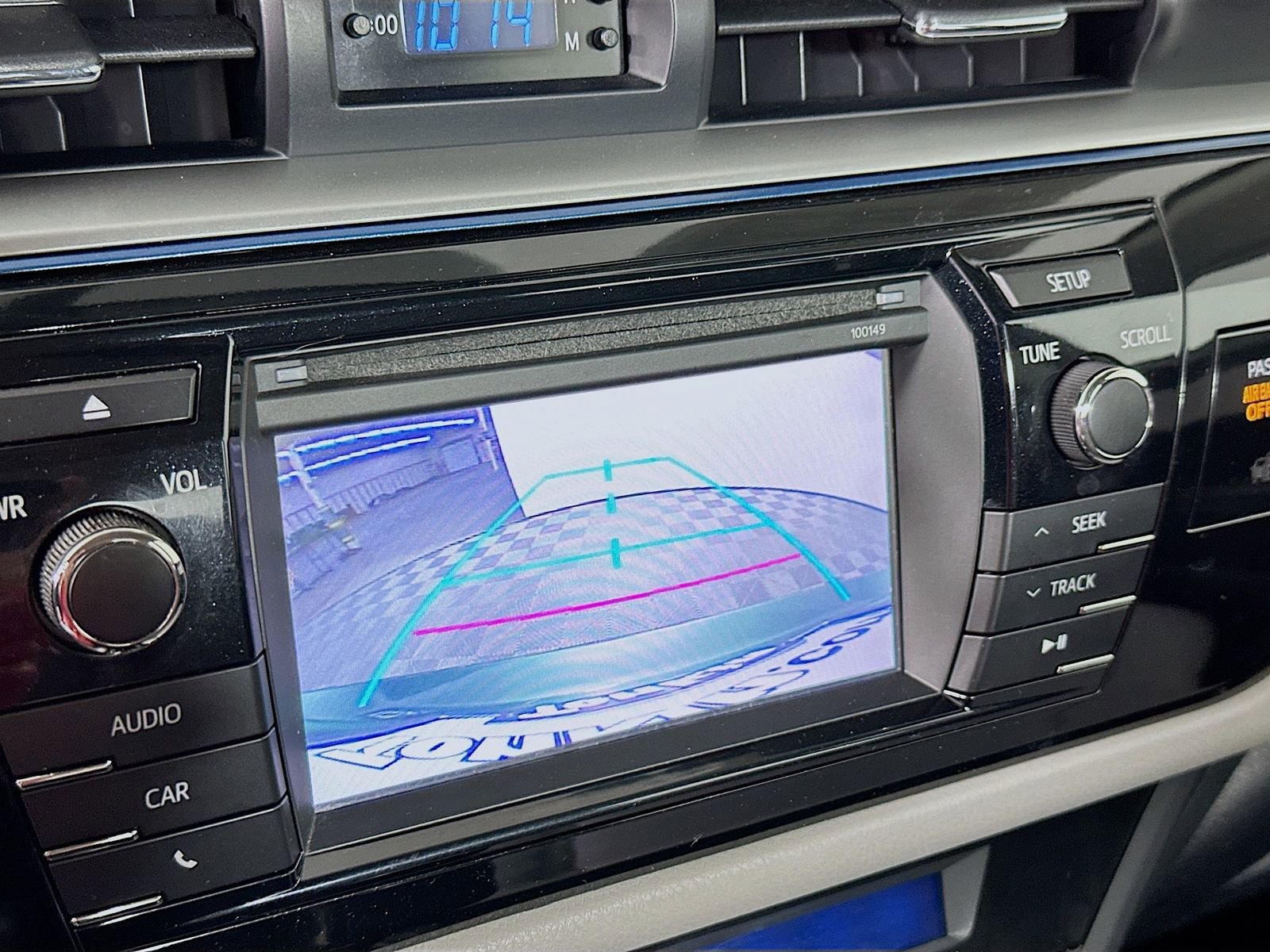 Used 2014 Toyota Corolla LE FWD image 13