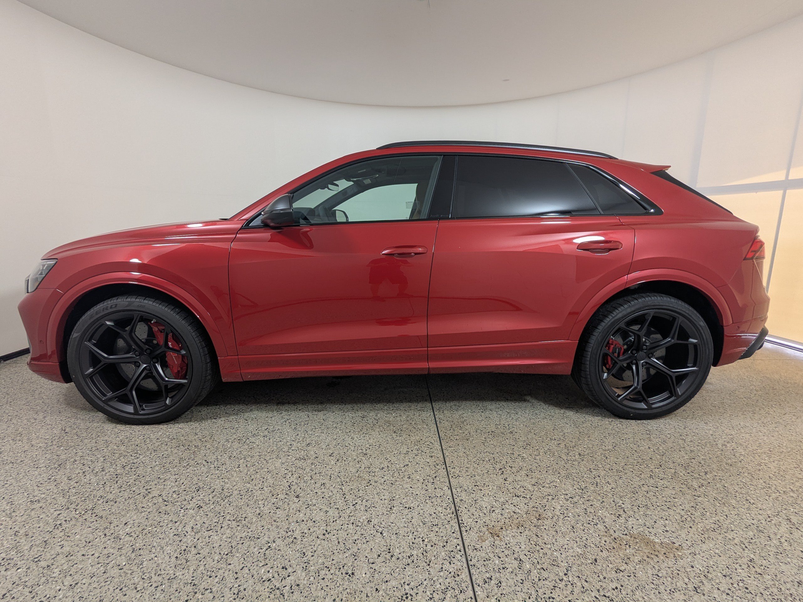 New 2027 Audi RS Q8 performance AWD/4WD image 4