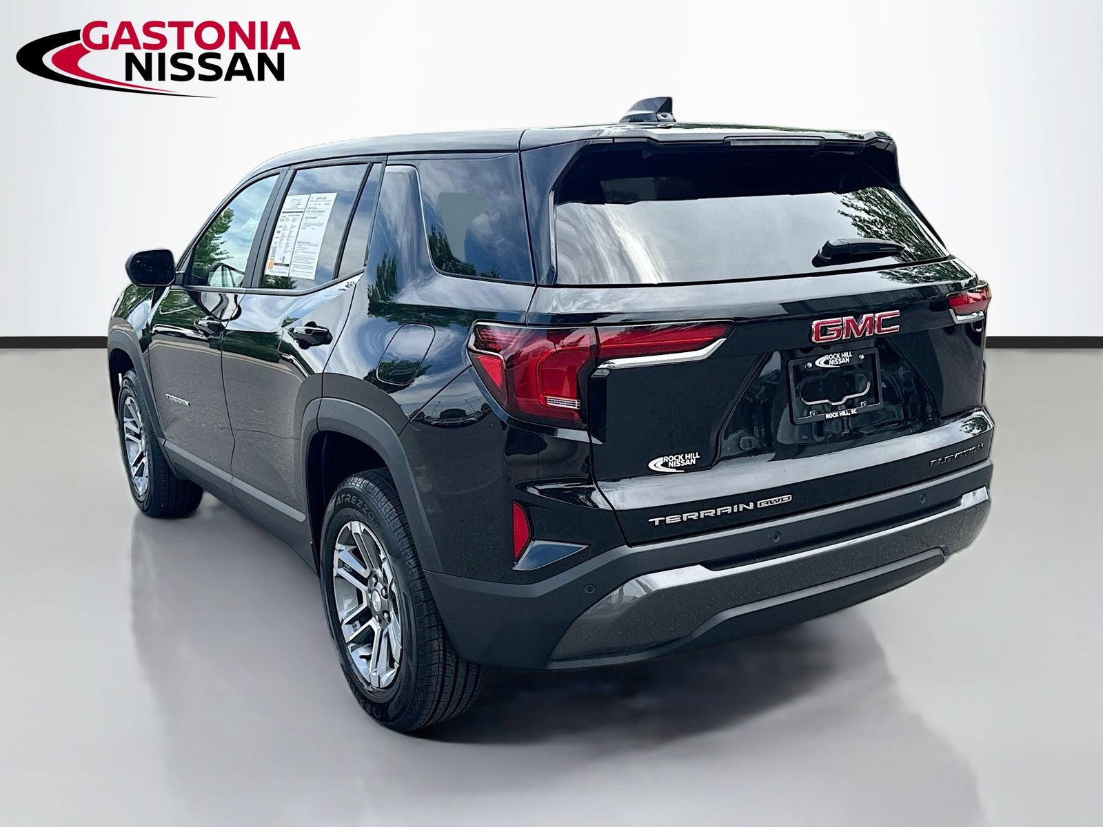 Used 2025 GMC Terrain Elevation AWD/4WD image 6