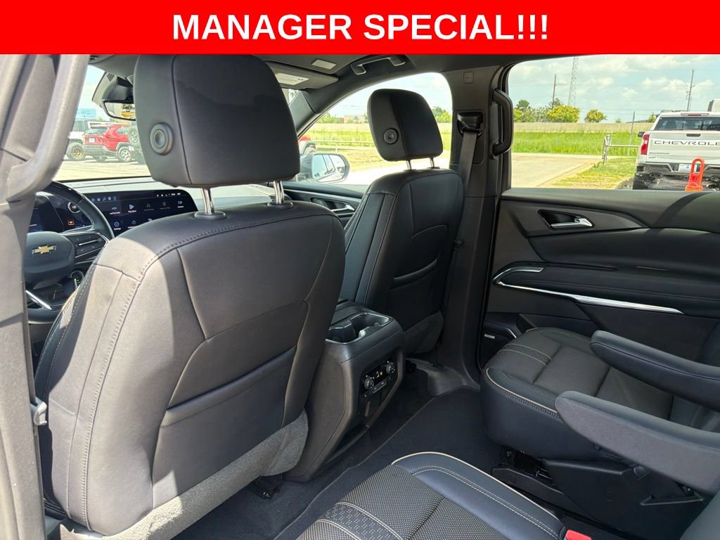 Used 2026 Chevrolet Traverse High Country AWD/4WD image 34