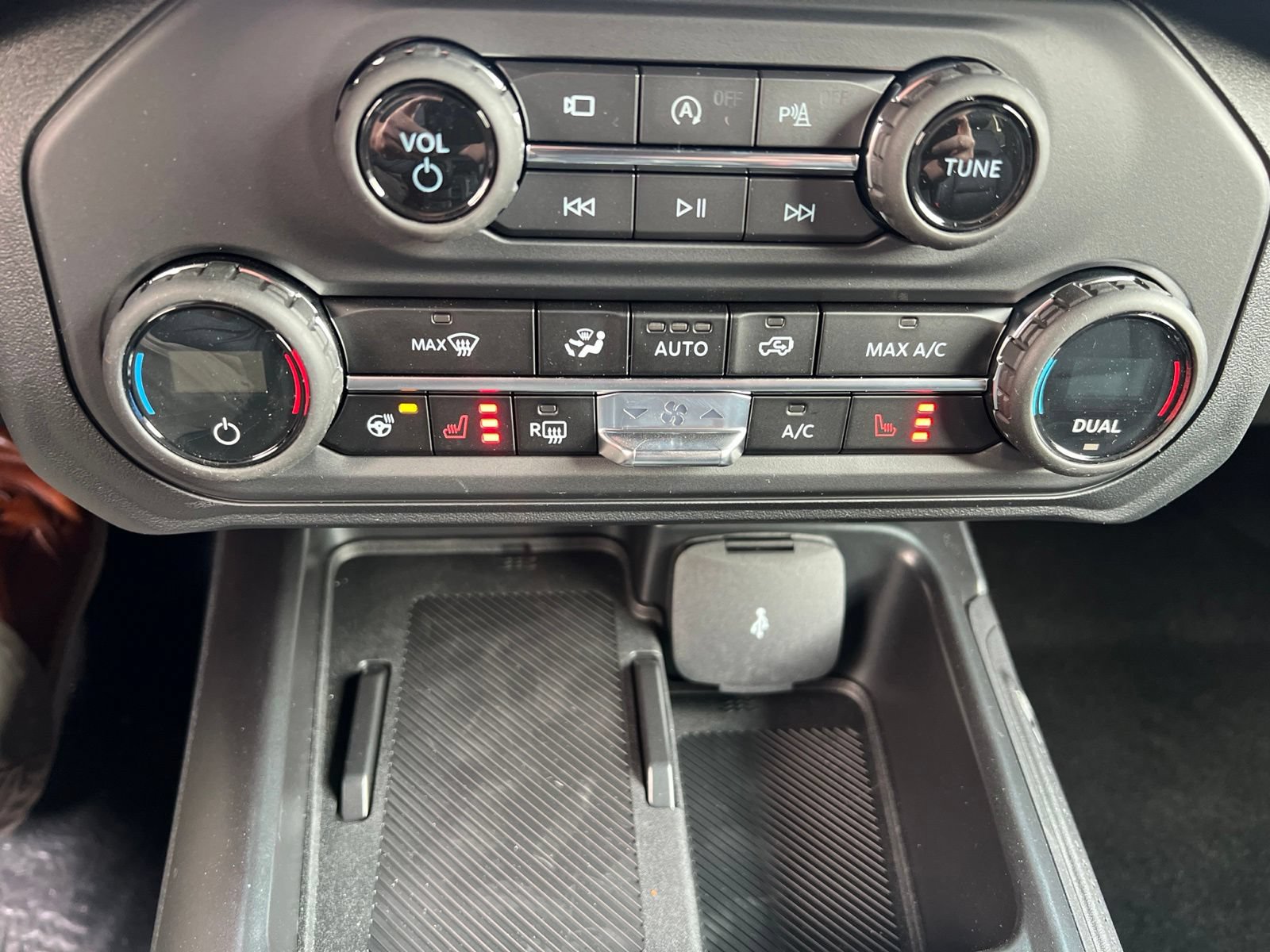 New 2026 Ford Bronco Outer Banks AWD/4WD image 29