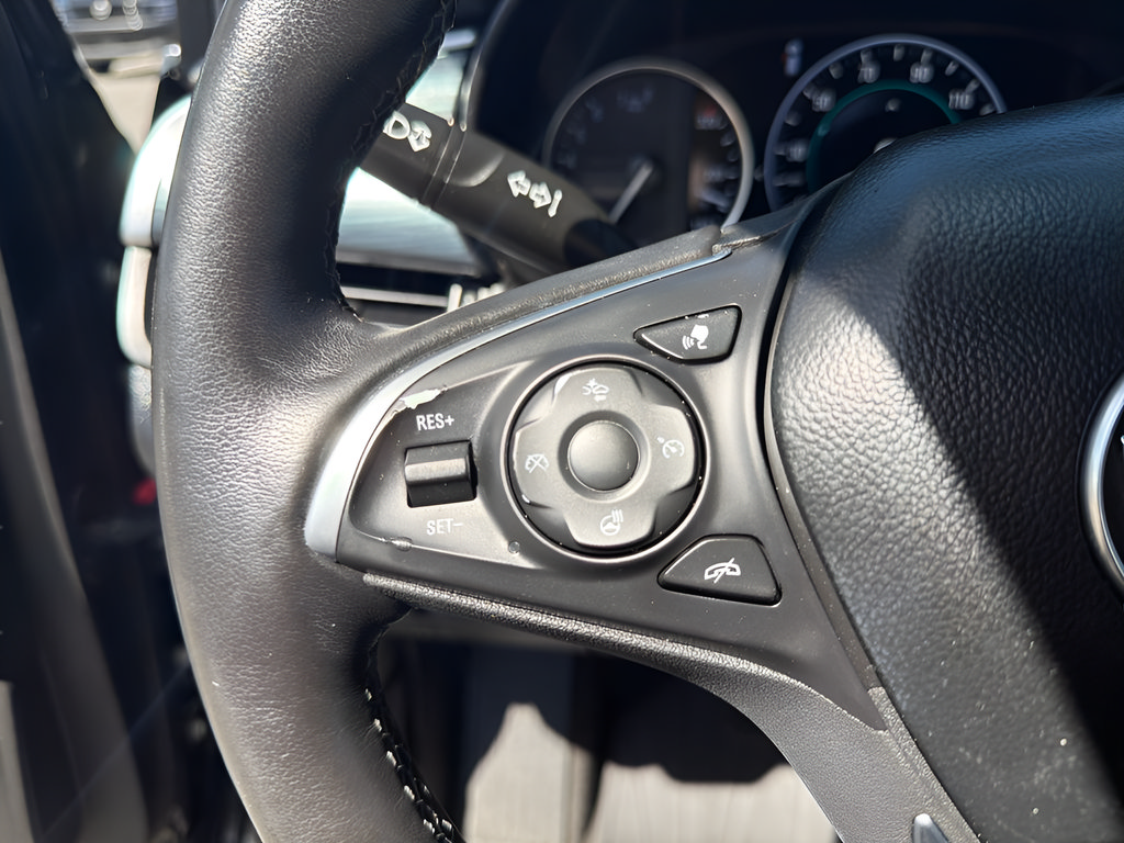 Used 2020 Buick Envision Premium AWD/4WD image 32