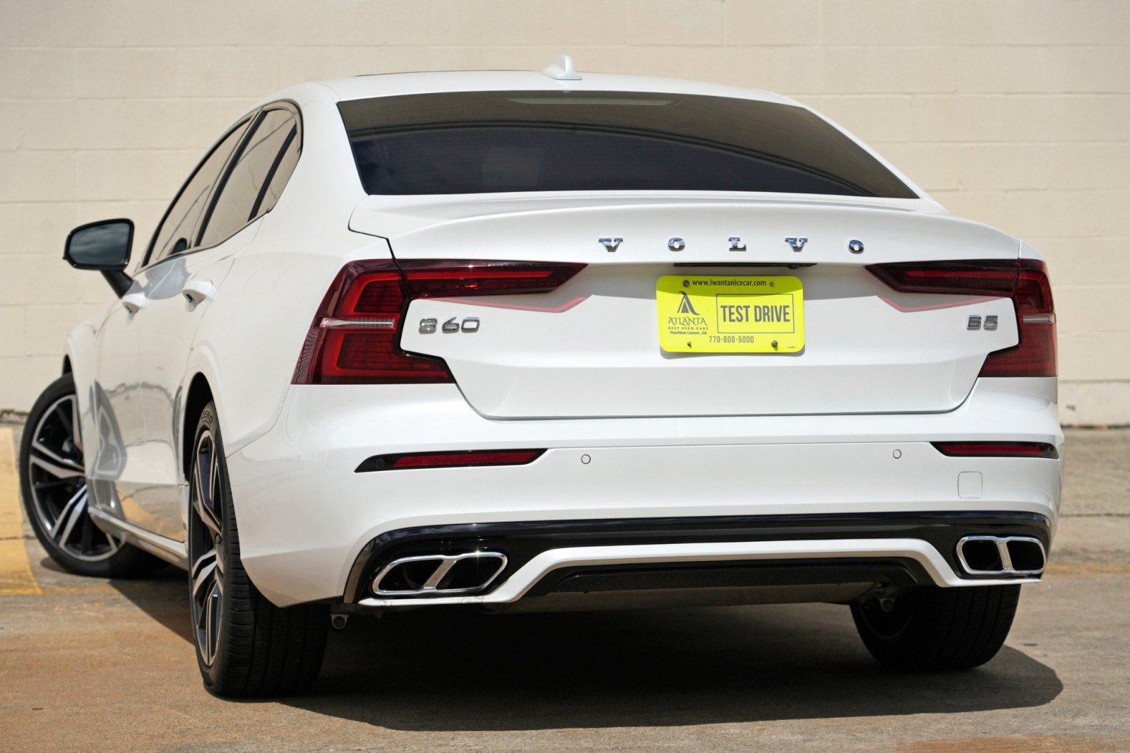 Used 2022 Volvo S60 B5 R-Design w/ Climate Package FWD image 5