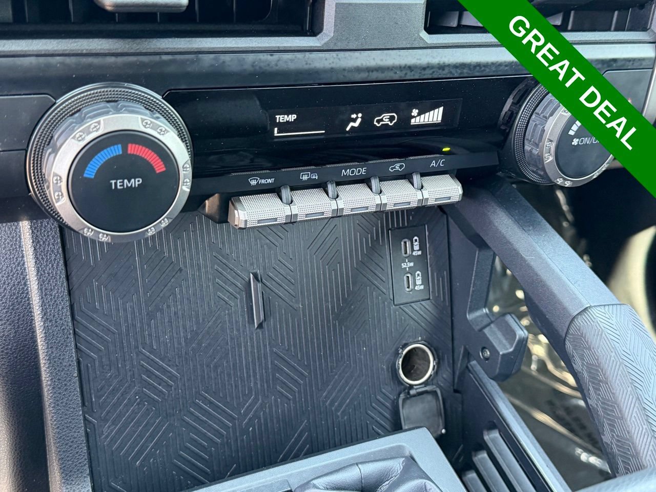 Used 2025 Toyota 4Runner SR5 AWD/4WD image 24