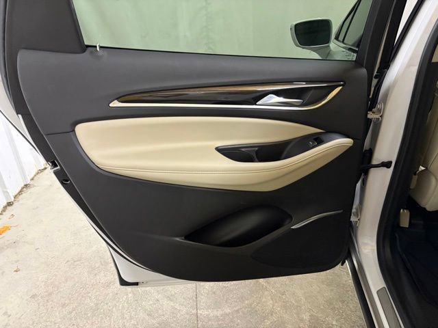 Used 2020 Buick Enclave Essence w/ Sound and Sites Package FWD image 28