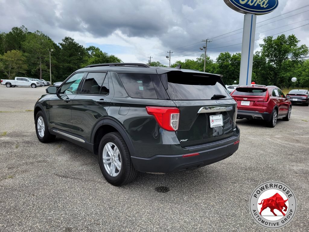 Used 2023 Ford Explorer XLT AWD/4WD image 4