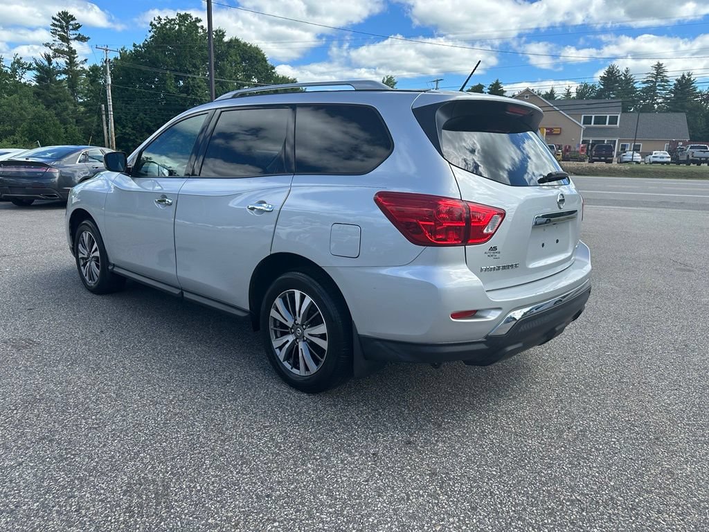Used 2018 Nissan Pathfinder S AWD/4WD image 3