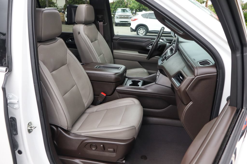 Used 2021 GMC Yukon XL SLT w/ SLT Premium Package AWD/4WD image 51