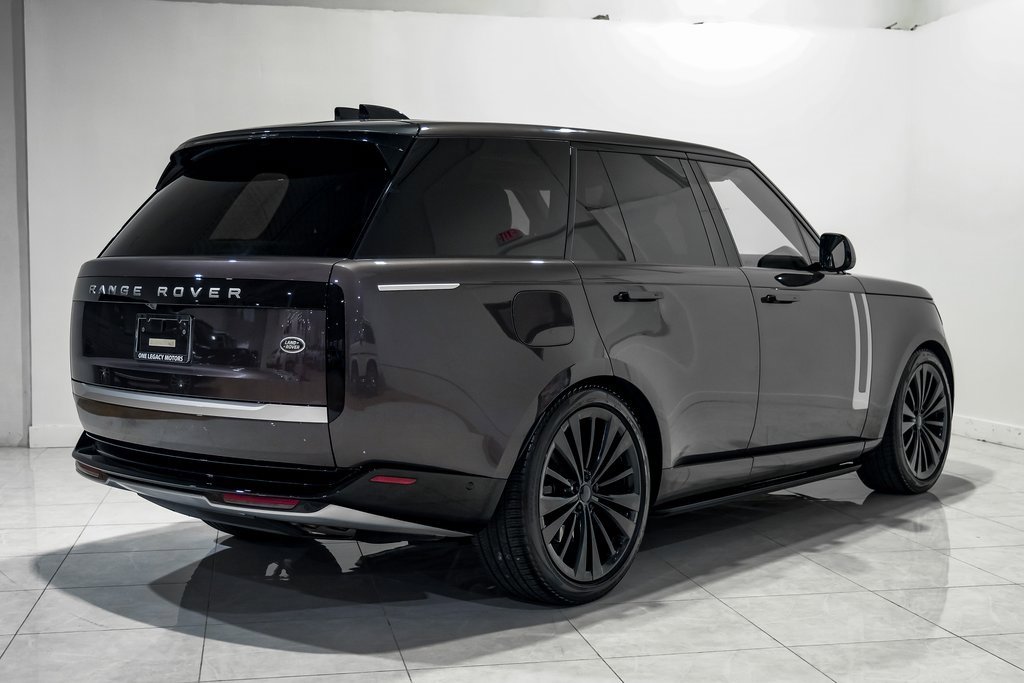 Used 2023 Land Rover Range Rover First Edition image 10