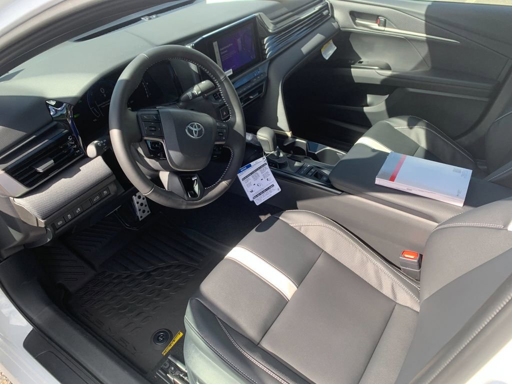 New 2026 Toyota Camry Hybrid image 10