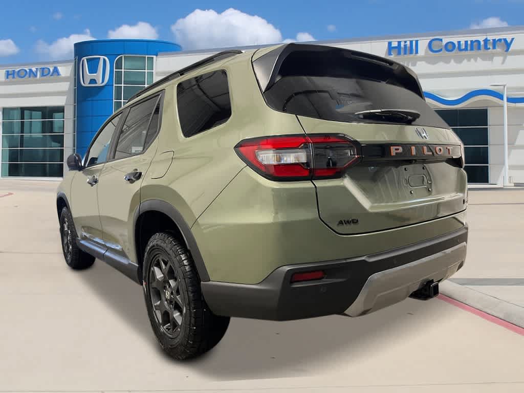 New 2026 Honda Pilot TrailSport image 3
