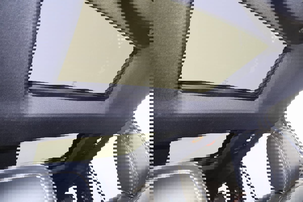 Used 2016 Ford Explorer Platinum image 11