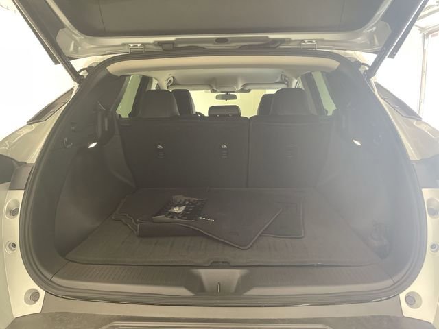 Certified 2025 Nissan Murano SV image 15