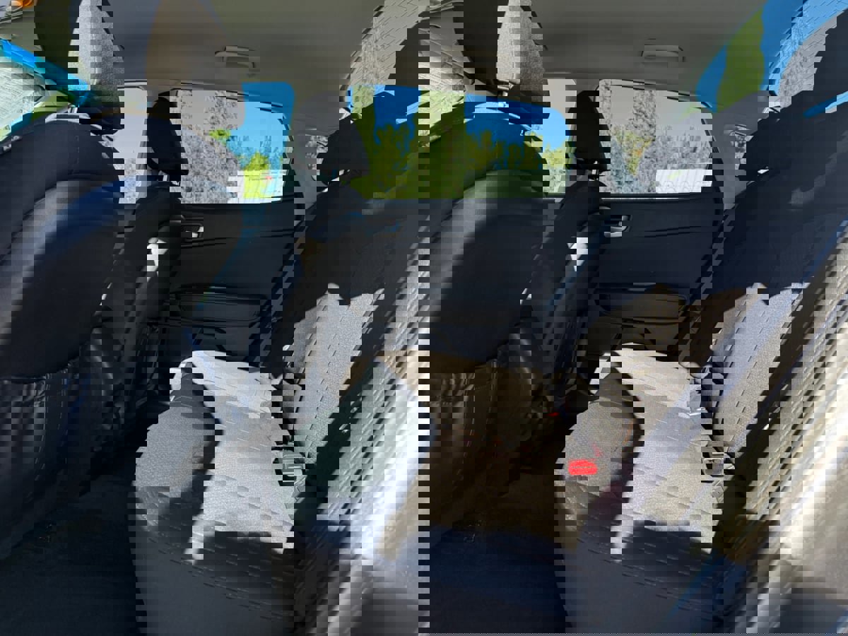 Used 2018 Kia Optima LX image 16