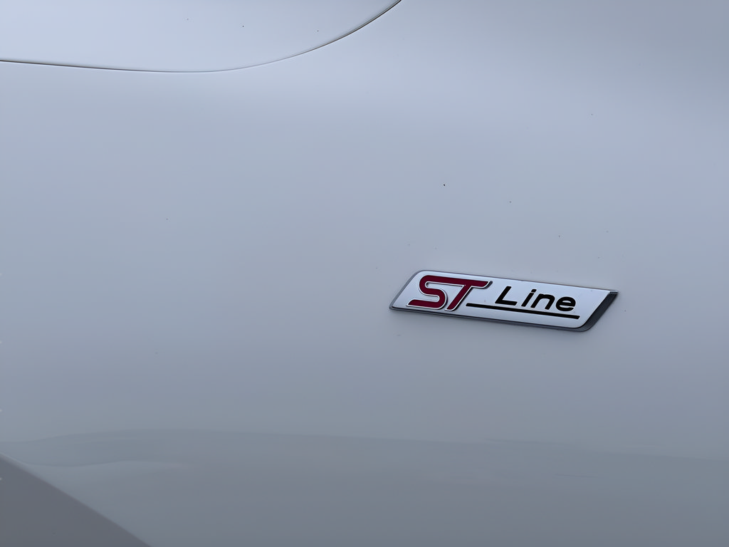 New 2026 Ford Escape ST-Line FWD image 36
