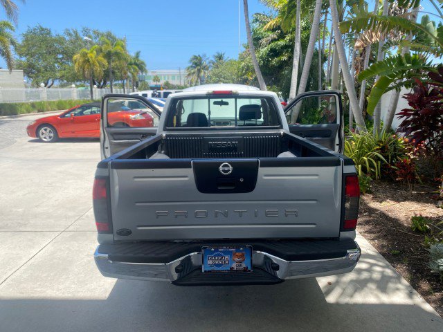 Used 2002 Nissan Frontier XE image 16