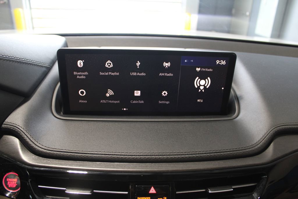 Used 2023 Acura MDX SH-AWD w/ Advance Package image 31