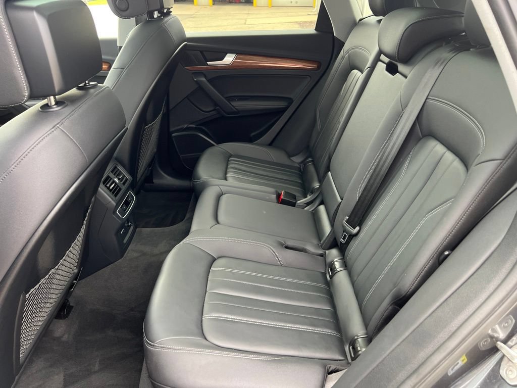 Used 2023 Audi Q5 2.0T Premium Plus w/ Premium Plus Package AWD/4WD image 37