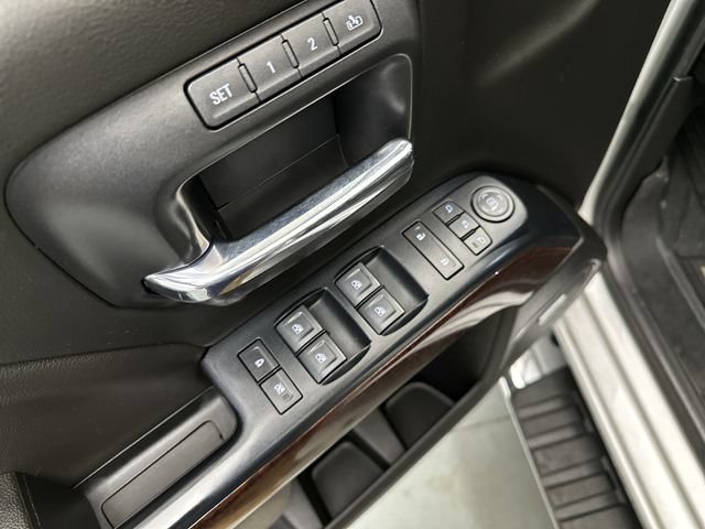 Used 2019 GMC Sierra 3500 SLT w/ Duramax Plus Package AWD/4WD image 18