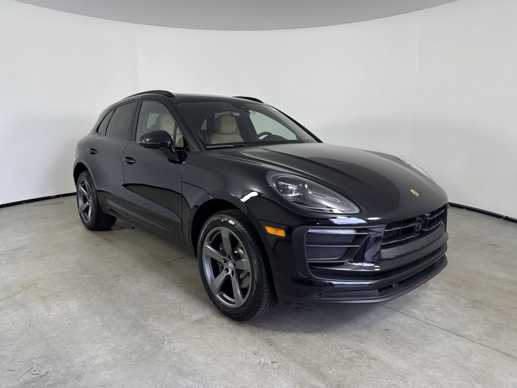 New 2026 Porsche Macan AWD/4WD image 9