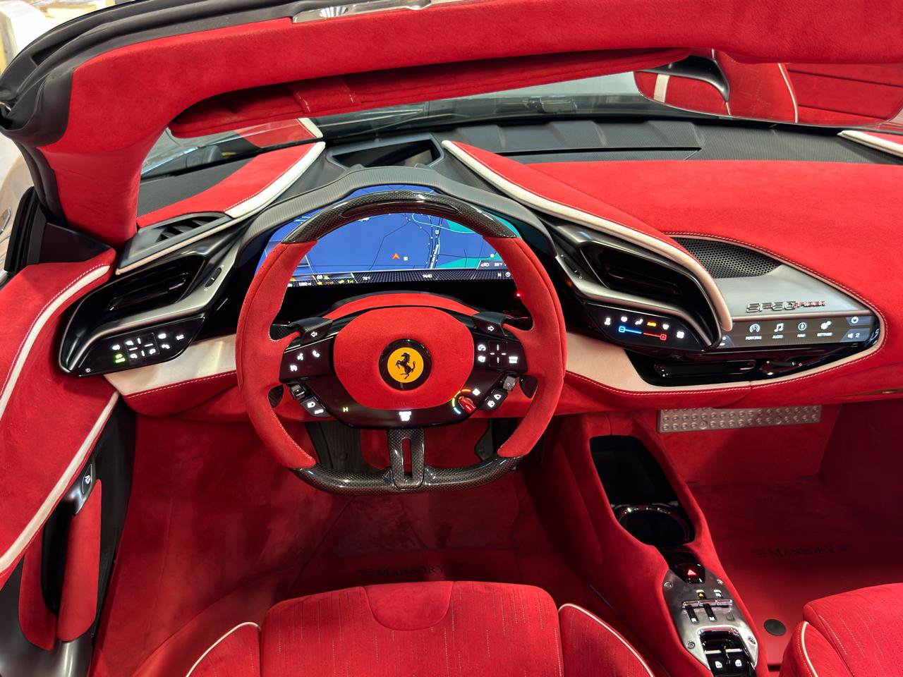 Used 2022 Ferrari SF90 Spider AWD/4WD image 12