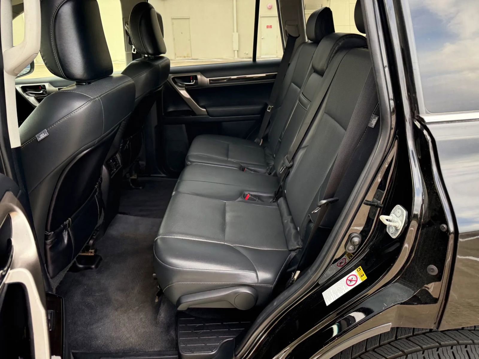 Used 2014 Lexus GX 460 image 16