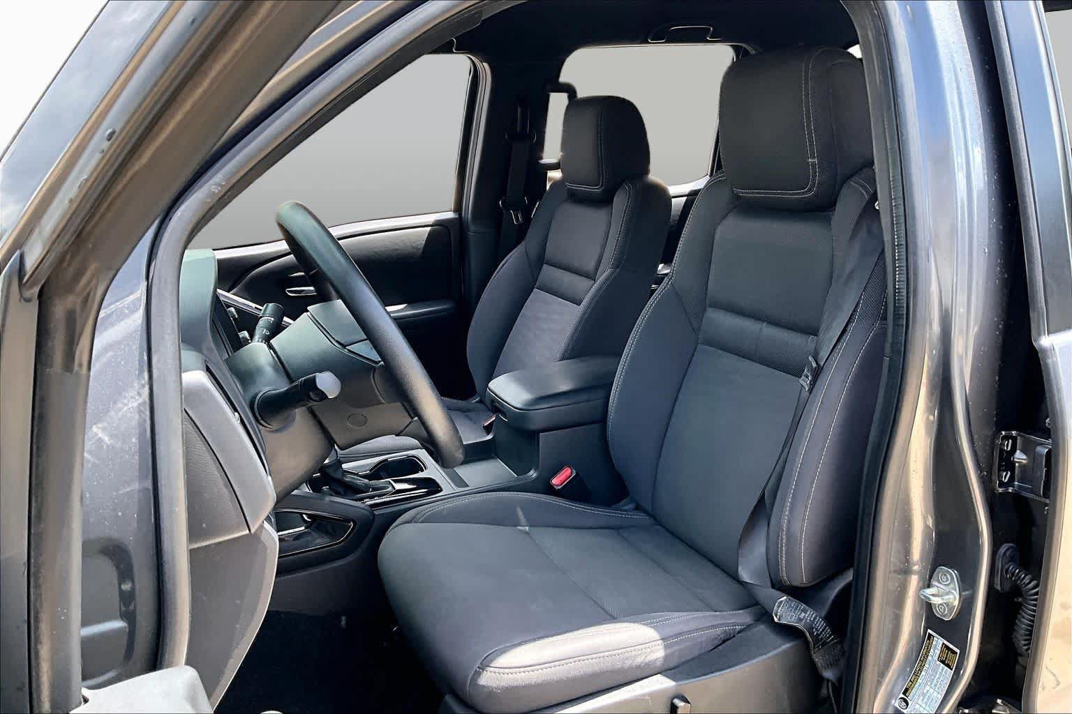 Certified 2023 Nissan Frontier SV w/ Midnight Edition Package AWD/4WD image 8