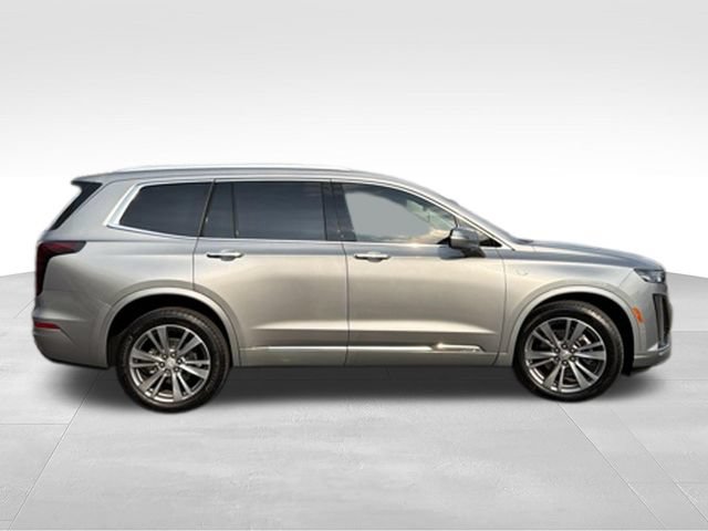 Certified 2025 Cadillac XT6 Premium Luxury w/ Technology Package AWD/4WD image 6