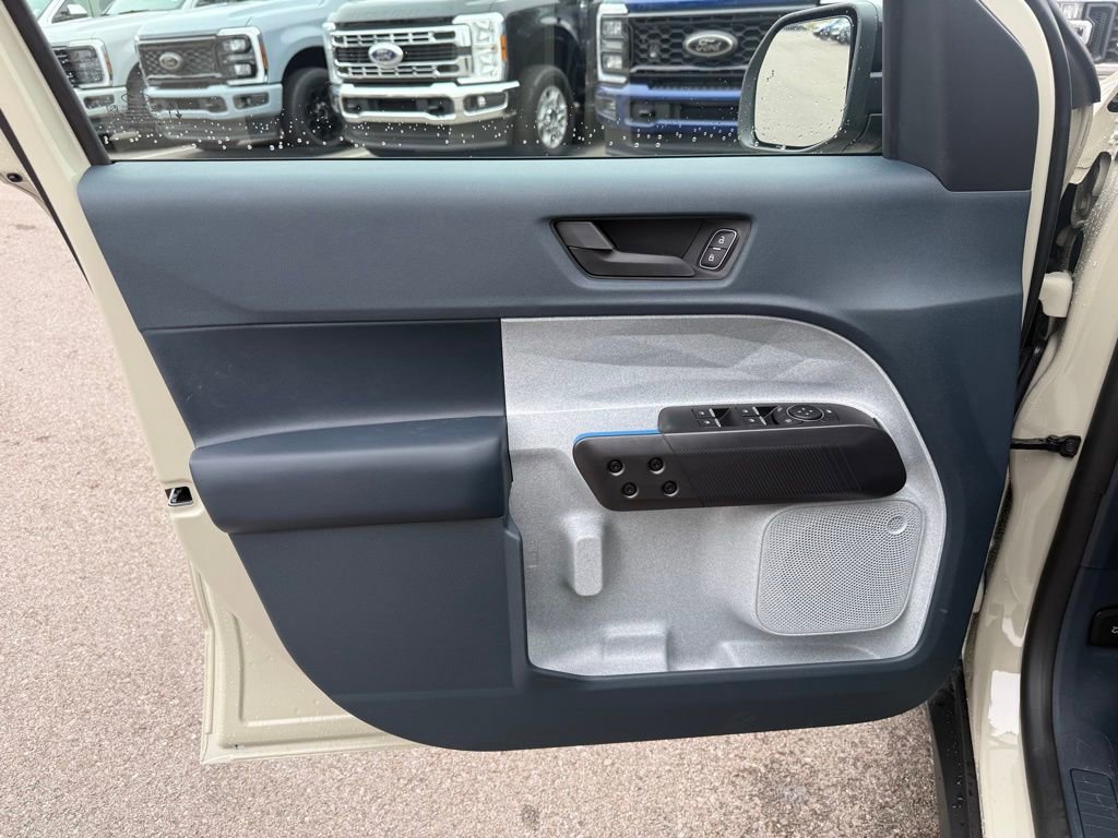 New 2025 Ford Maverick XLT w/ XLT Luxury Package image 7