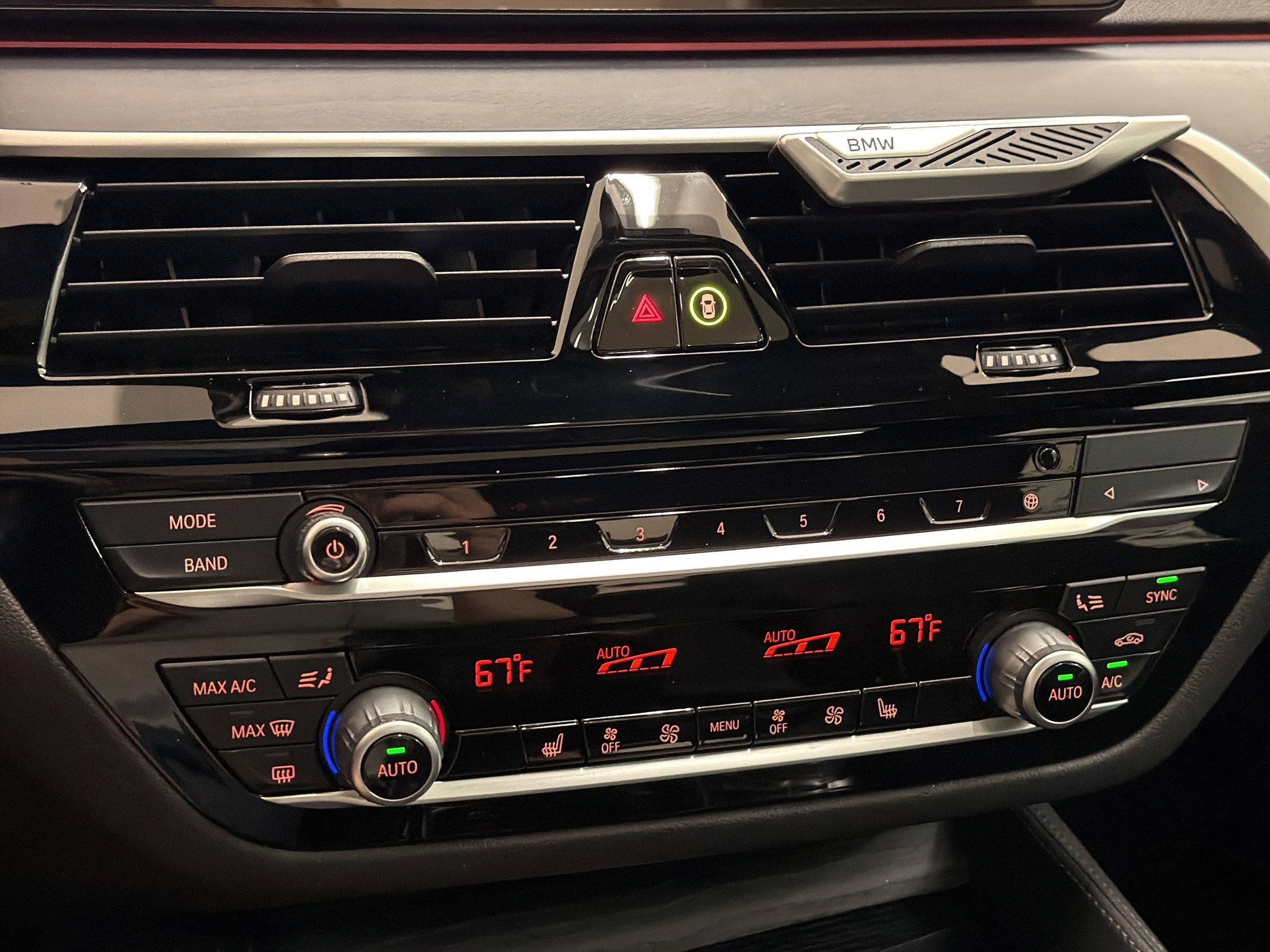 Certified 2023 BMW 540i xDrive w/ M Sport Package image 26