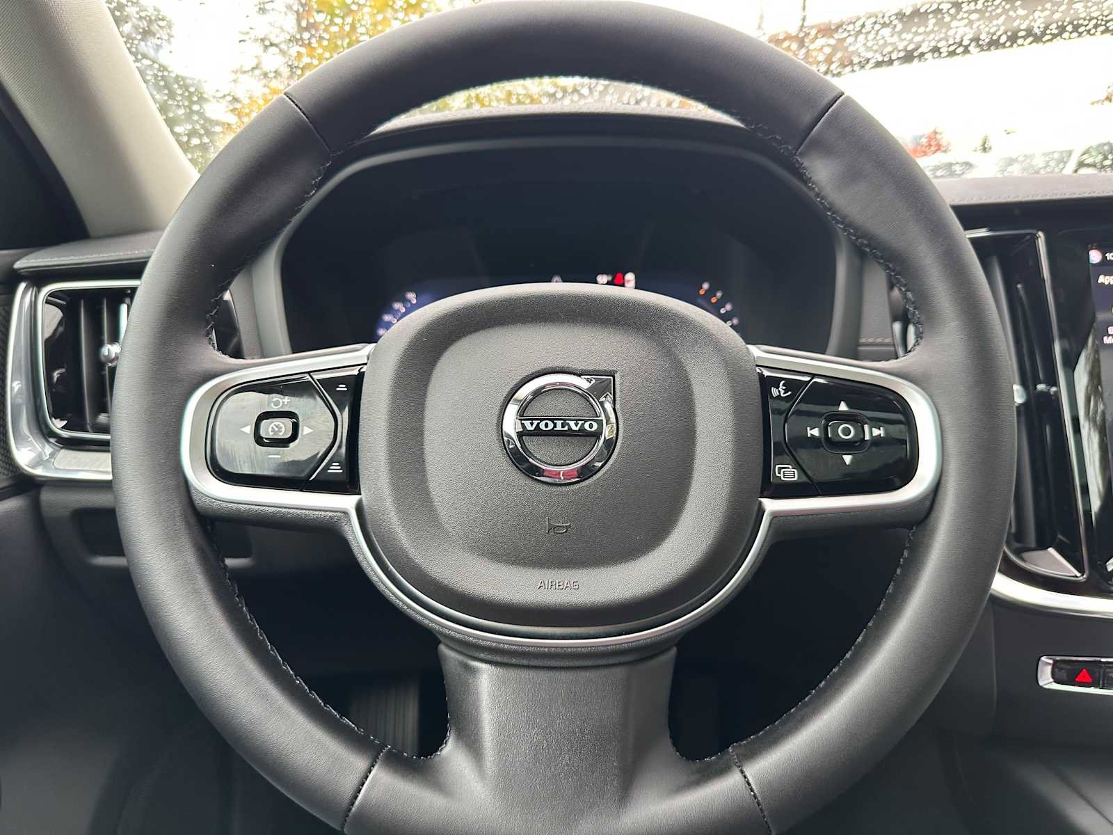 New 2026 Volvo V60 B5 Cross Country Ultra w/ Climate Package image 24