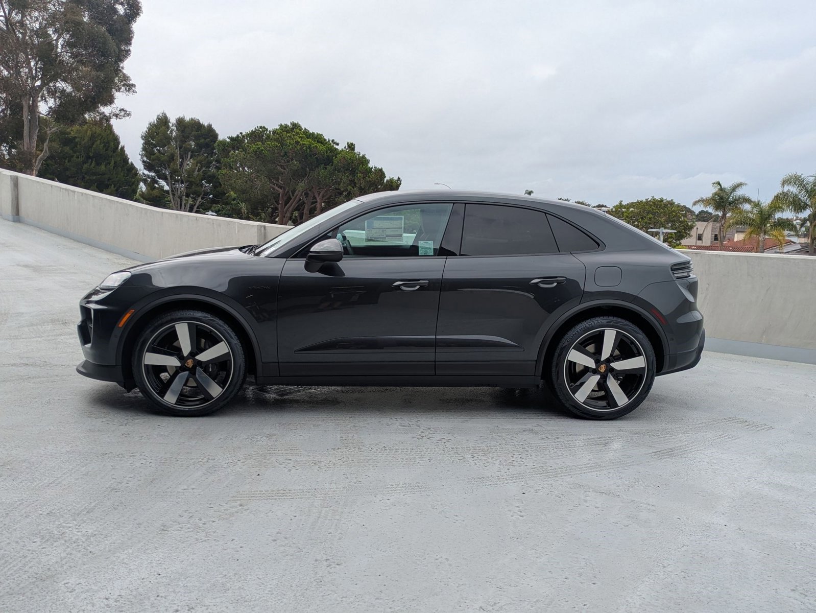 New 2025 Porsche Macan 4 Electric video 2