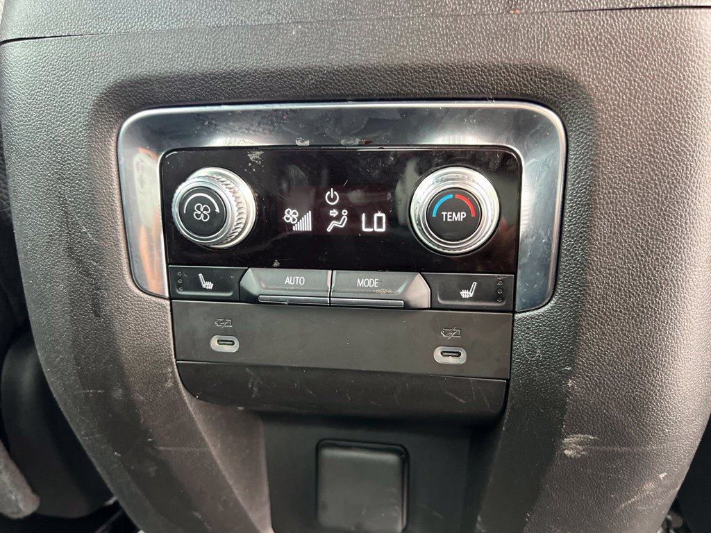 Used 2022 GMC Yukon Denali AWD/4WD image 25