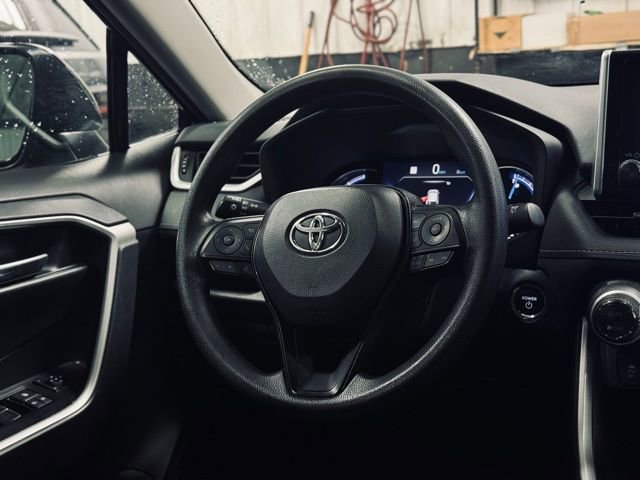 Used 2023 Toyota RAV4 XLE w/ Convenience Package image 25