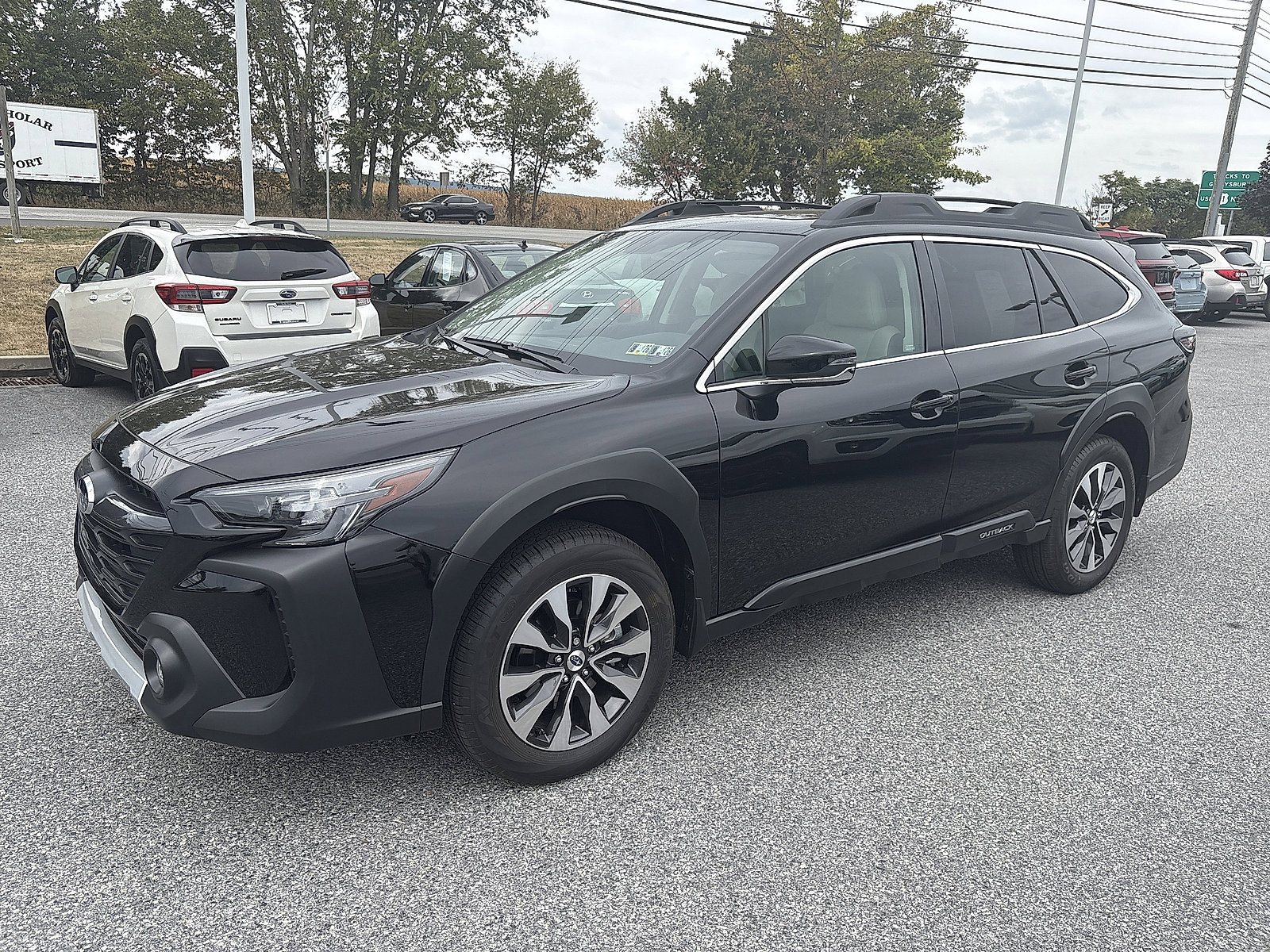 Used 2025 Subaru Outback Limited image 35