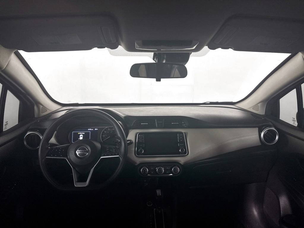 Used 2020 Nissan Versa SV FWD image 12