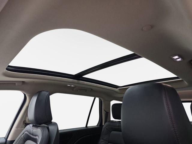 Certified 2023 Lincoln Aviator Reserve w/ Equipment Group 201A image 25