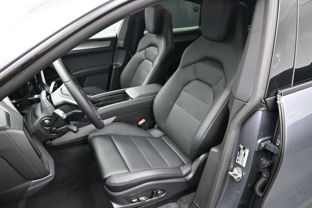 New 2026 Porsche Cayenne S AWD/4WD image 6