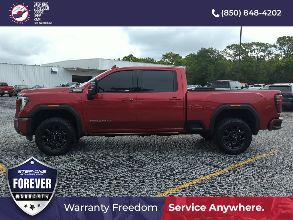 Used 2024 GMC Sierra 2500 AT4 w/ Technology Package AWD/4WD image 3
