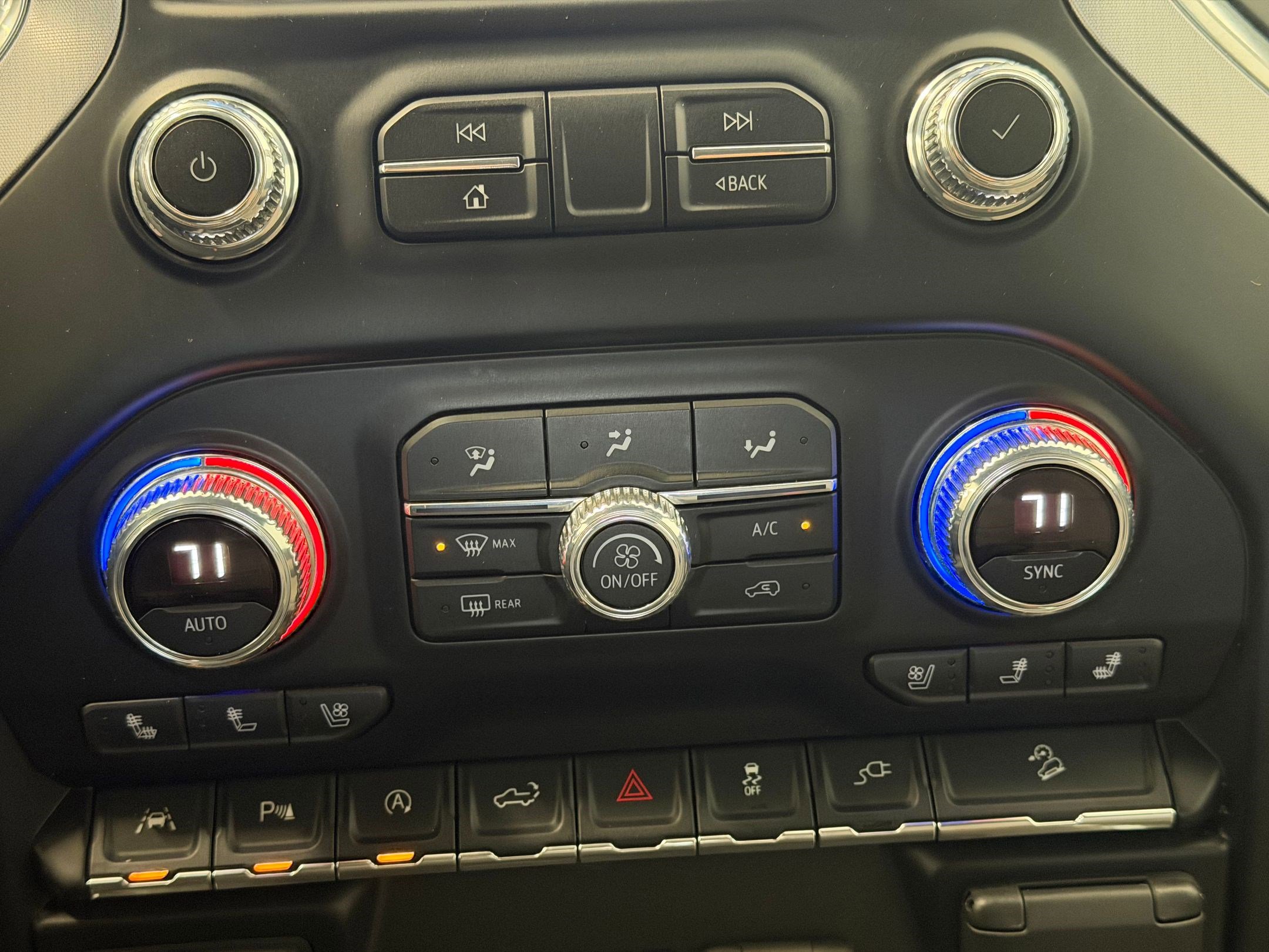 Used 2019 GMC Sierra 1500 SLT w/ SLT Premium Plus Package image 17